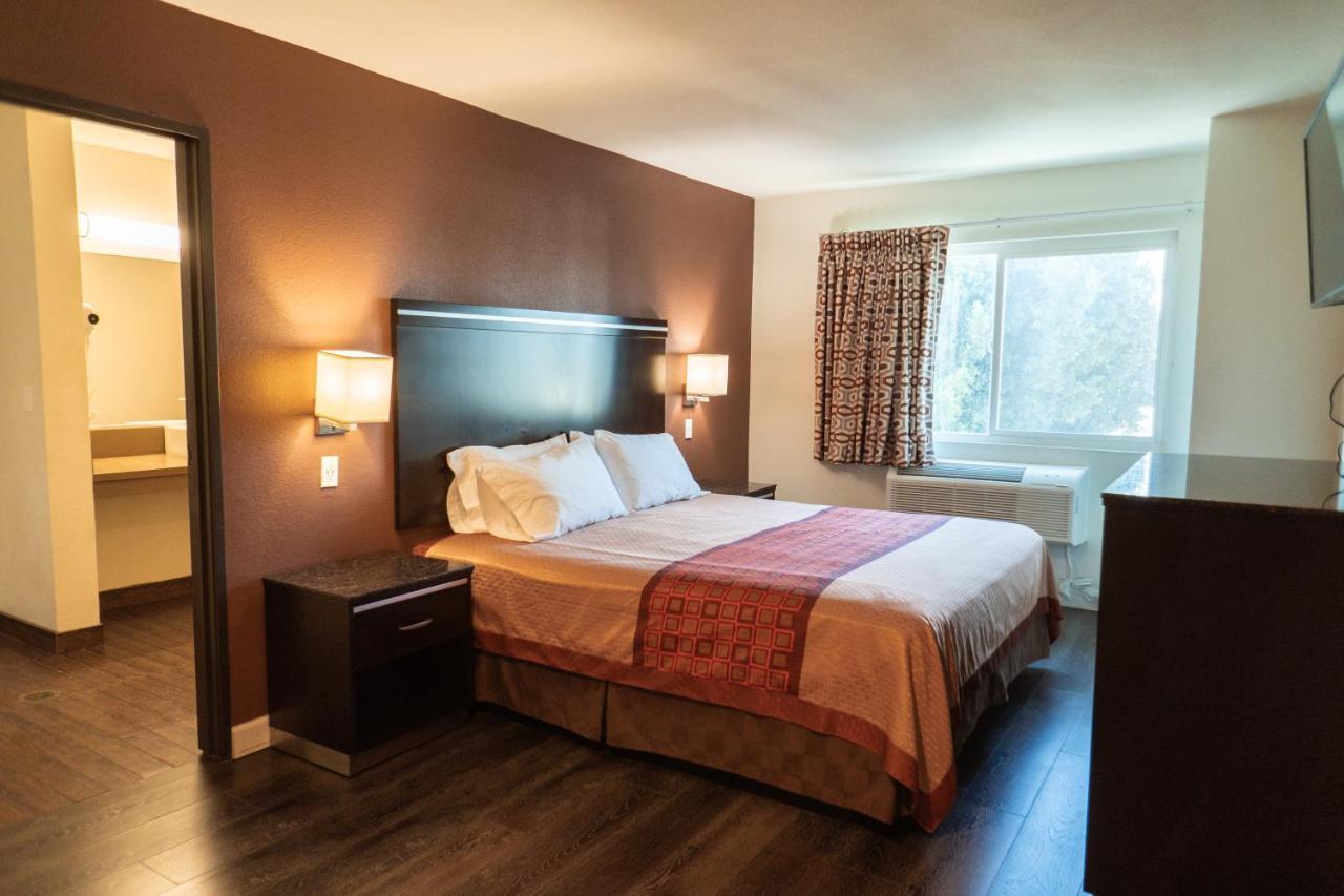 Maywood Inn Dış mekan fotoğraf